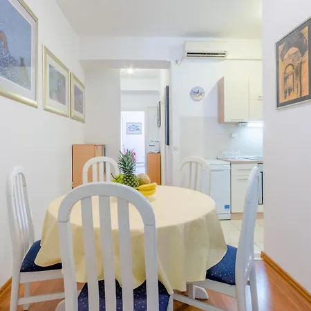 Ruby Apartman